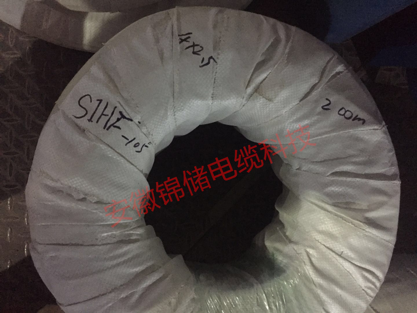 高温电缆.jpg