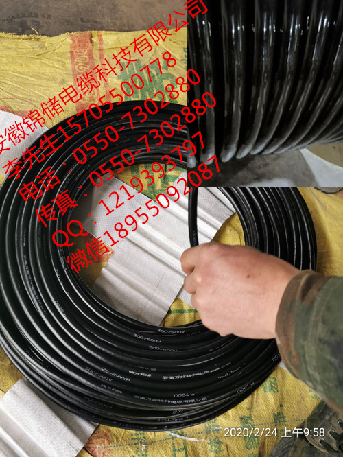 15917565713150.jpg JC.jpg