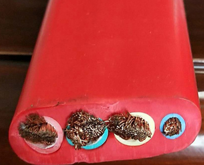 扁平软电缆YVFPBG-4*185mm2